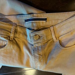 COPY - NWT Massimo Dutti khaki coloured skinny jeans 
size 25/size 2